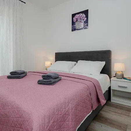 Holiday home Beautiful In