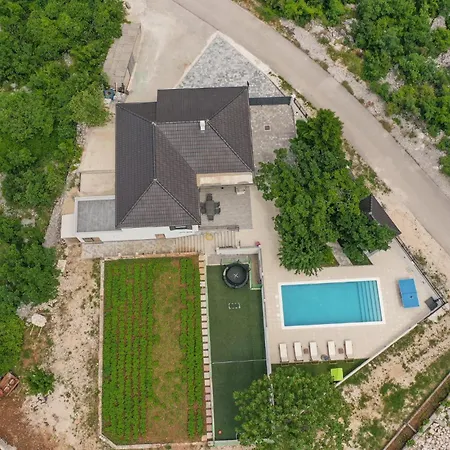 Beautiful In Holiday home Zagvozd