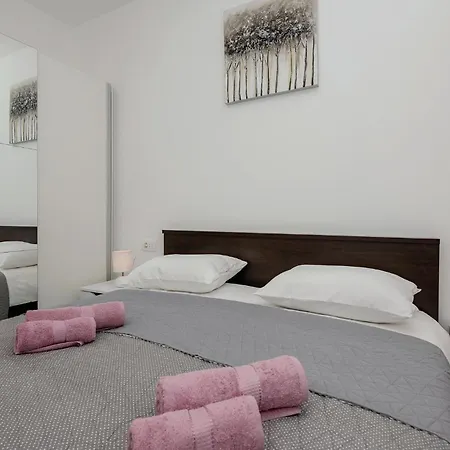 Beautiful In Holiday home Zagvozd