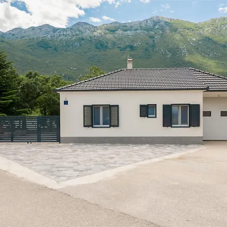 Beautiful In Holiday home *